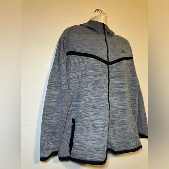 Men's Nike Tech Knit Windrunner Hooded Jacket Lebron 728685-043 XXL Gray New - Picture 3 of 7